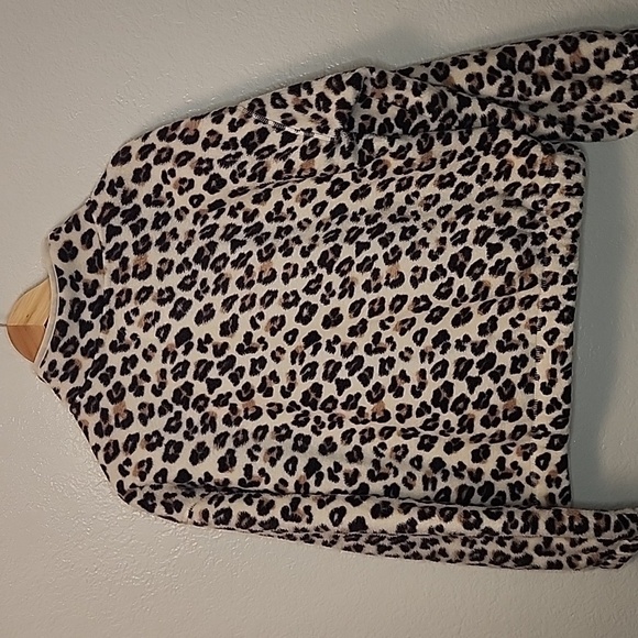 Thread & Supply Half Zip Leopard Fleece Sweater - Picture 7 of 8